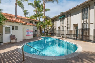 La Jollan Apartments in La Jolla, CA - Building Photo - Building Photo