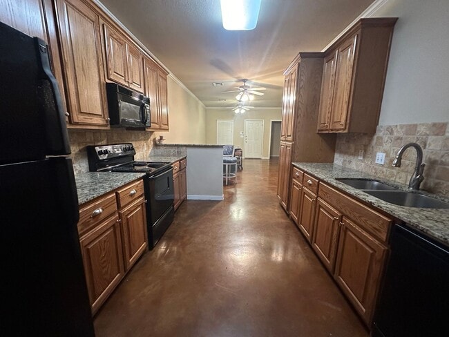 1418 S 10th St in Waco, TX - Building Photo - Building Photo