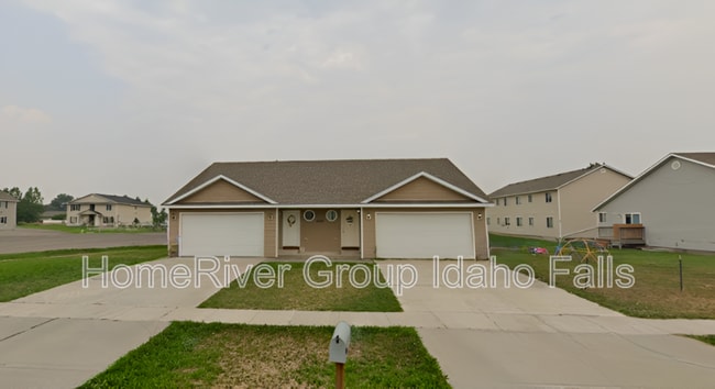 3693 Deloy Dr in Idaho Falls, ID - Building Photo - Building Photo