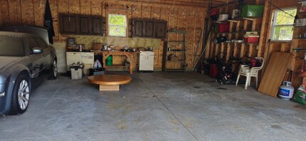 1105 Eddy Ln in Eau Claire, WI - Building Photo - Building Photo