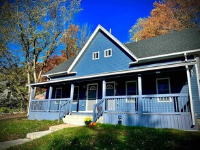 1592 Main St, Unit ID1380184P in Holden, MA - Foto de edificio - Building Photo