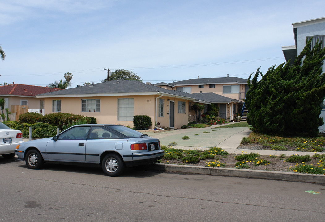 850-856 Missouri St in San Diego, CA - Building Photo