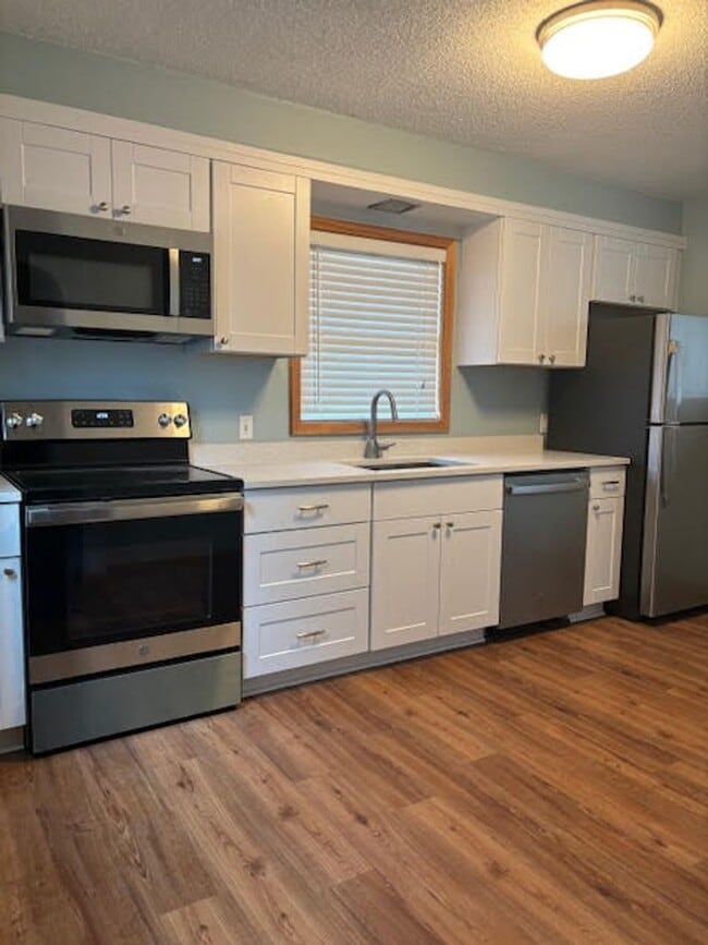 212 E Minnesota St in St. Joseph, MN - Building Photo - Building Photo