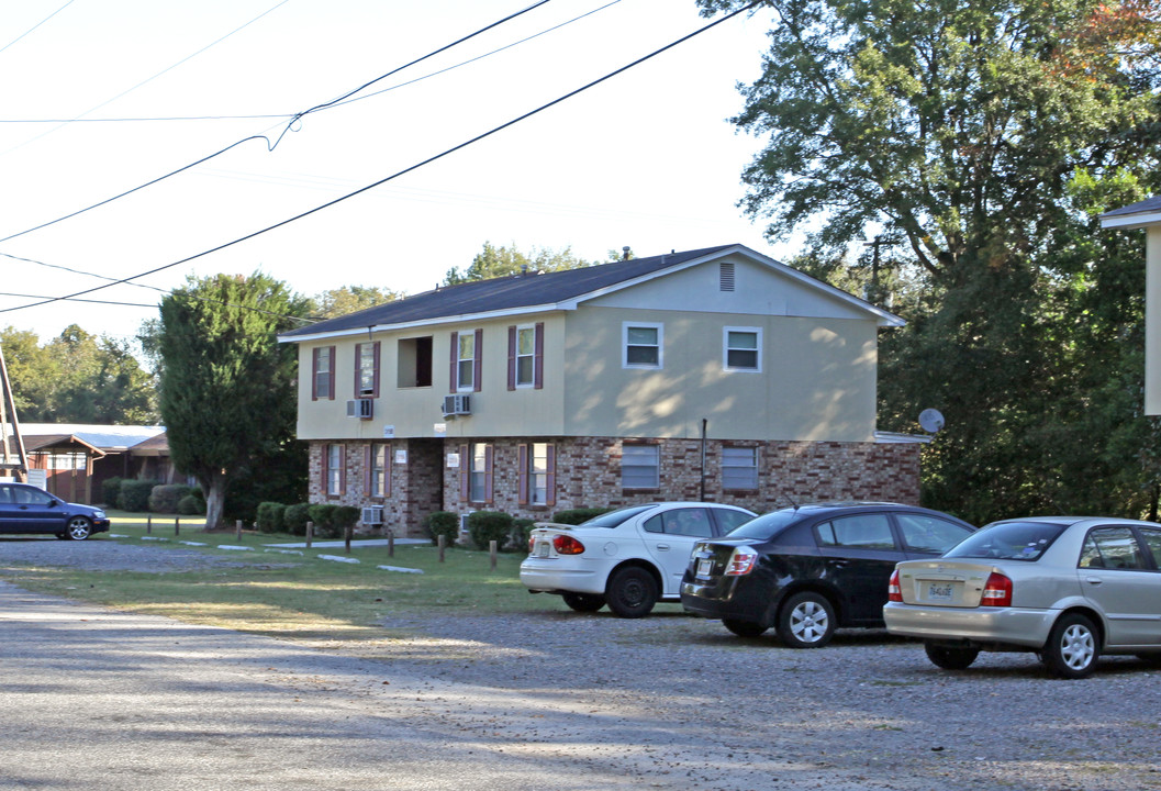 Cedar Pines Apartments in North Augusta, SC - Building Photo