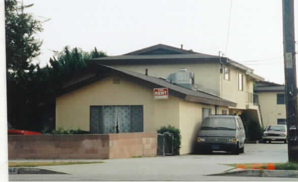 13808 Clarkdale Ave in Norwalk, CA - Building Photo