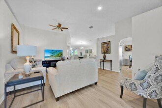 1065 Ronlin St in Haines City, FL - Building Photo - Building Photo
