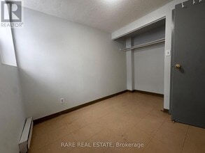 99 Bellevue Ave in Toronto, ON - Building Photo - Building Photo