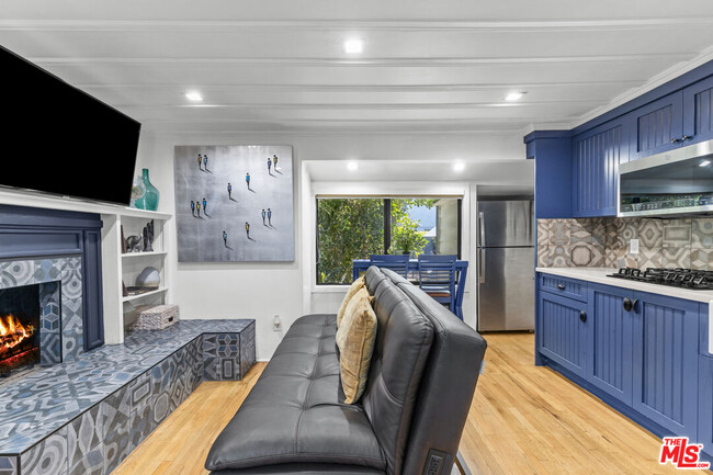 4408 Beck Ave in Los Angeles, CA - Foto de edificio - Building Photo