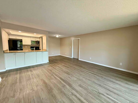 838 NW Fork Rd in Stuart, FL - Building Photo