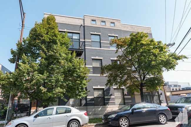 213 N Racine Ave in Chicago, IL - Building Photo - Building Photo