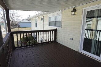 1800 Hollywood Ave in Hanover Park, IL - Building Photo - Building Photo