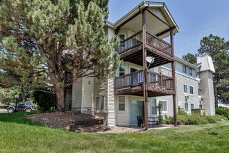 17361 E Mansfield Ave in Aurora, CO - Building Photo - Building Photo