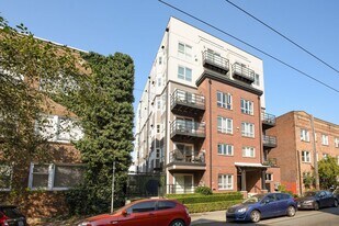 319 Summit Ave E in Seattle, WA - Building Photo