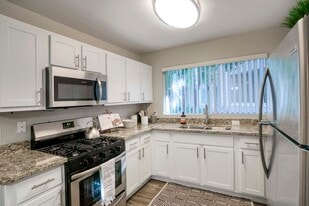 Lakeview at Superstition Springs