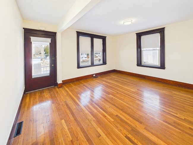 property at 4 River St