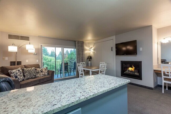 6103 NW Harriman St in Bend, OR - Building Photo - Building Photo