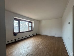 6140 NY-9G in Hudson, NY - Building Photo - Building Photo