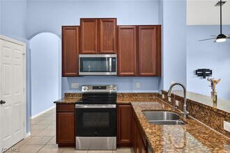 8278 Sumner Ave in Ft. Myers, FL - Building Photo - Building Photo