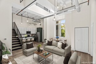 1453 Maple Ave in Evanston, IL - Building Photo