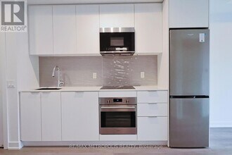 15 Skyridge Dr in Brampton, ON - Building Photo - Building Photo