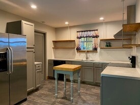 254 Gray Stone Ln, Unit 1