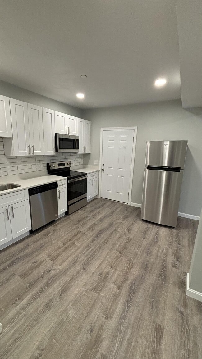 property at 11 Leo Turo Way