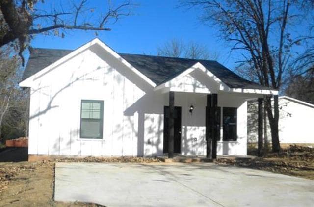 property at 605 Martin Luther King St