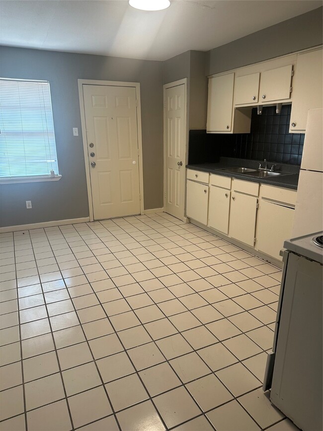 property at 5962 Ardmore St