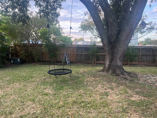 property at 11107 Sageking Dr