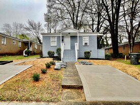 1930 Terrybrook Ln in Charlotte, NC - Building Photo