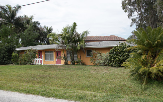 6224 Hollywood Blvd in Sarasota, FL - Building Photo - Building Photo