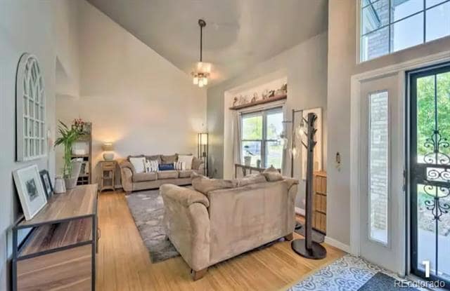5149 W 69th Pl in Westminster, CO - Foto de edificio - Building Photo