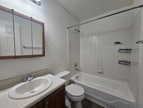 2810 Adelen Ln in Round Rock, TX - Building Photo - Building Photo