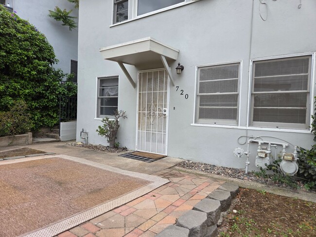 property at 720 E 4th Ave