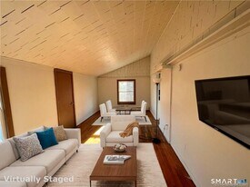 39 Waterbury Rd in Prospect, CT - Building Photo