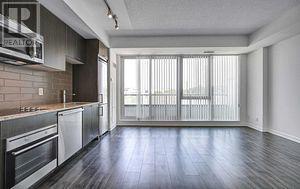 18 Rean Dr in Toronto, ON - Building Photo - Building Photo