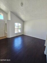 6087 Camden Lake St in El Paso, TX - Building Photo - Building Photo