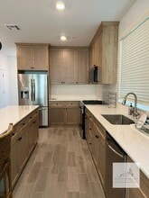 2710 E Tamarind Dr in Fresno, CA - Foto de edificio - Building Photo