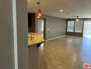 1427 Freesia Way in Beaumont, CA - Building Photo - Building Photo
