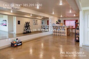1777 Crimson Oak Dr in Draper, UT - Building Photo