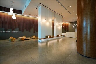 350 S Miami Ave, Unit 3501 in Miami, FL - Building Photo - Building Photo