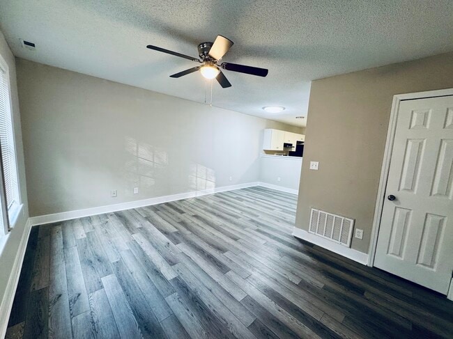 8112 Farmlea Cir in Raleigh, NC - Building Photo - Building Photo
