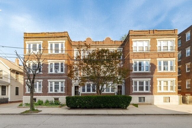 32 Reedsdale St, Unit 2