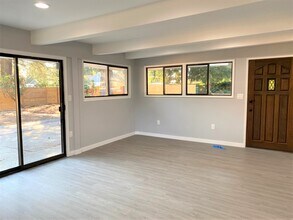 23601 58th Ave W in Mountlake Terrace, WA - Building Photo - Building Photo