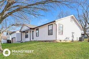 1409 Castle Mill Dr in Arnold, MO - Building Photo