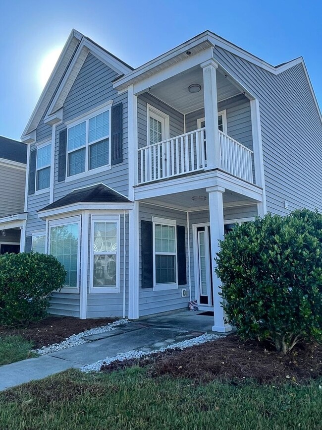 property at 37 Sunbriar Ln