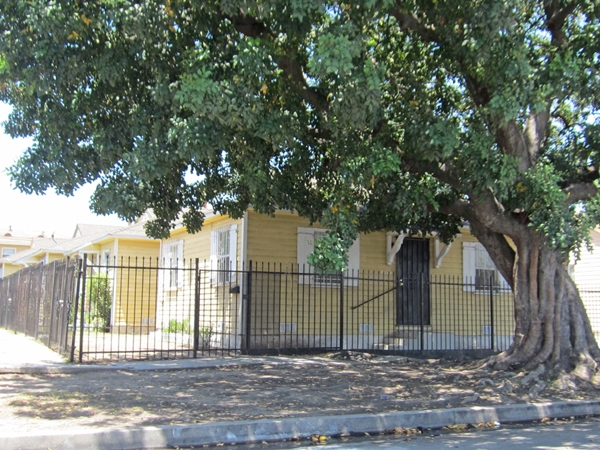 9219-1925 S Western Ave in Los Angeles, CA - Foto de edificio