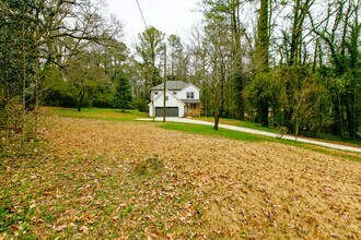 2143 Lyle Ave in College Park, GA - Building Photo - Building Photo