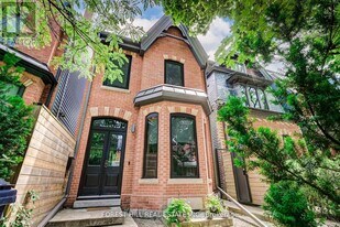 117 Robert St in Toronto, ON - Building Photo