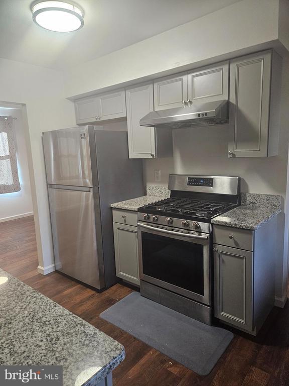 715 Cooper Landing Rd in Cherry Hill Township, NJ - Building Photo - Building Photo